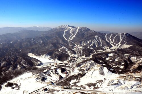 中国十大滑雪场排名(中国著名滑雪场)