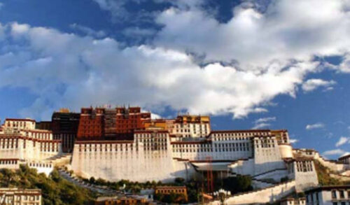 西藏十大热门景点(西藏十大经典旅游景点)