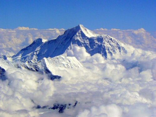 最新的珠穆朗玛峰的高度是多少(珠穆朗玛峰高多少米 最新2023)